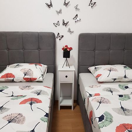 Kabashi Apartment Krk Town Chambre photo